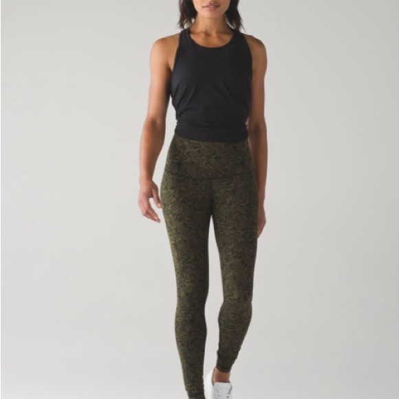 Lululemon Wunder Under Pant (Hi-Rise)
Pencil Lace Brave Olive Black - Picture 4 of 10